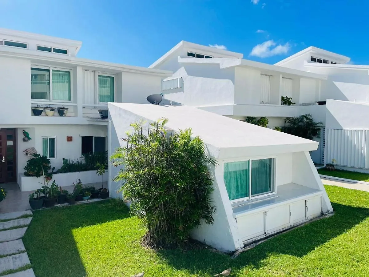 Condo Studio For 2 Ppl W/ Private Beach Cancún